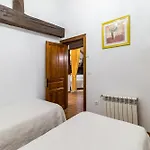 Casa Velarde Apto 2 *